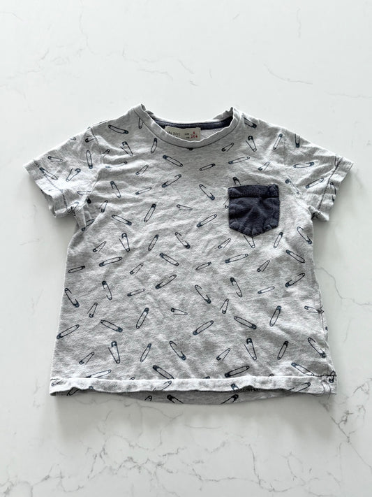 Zara-T shirt-4T ( fait petit )